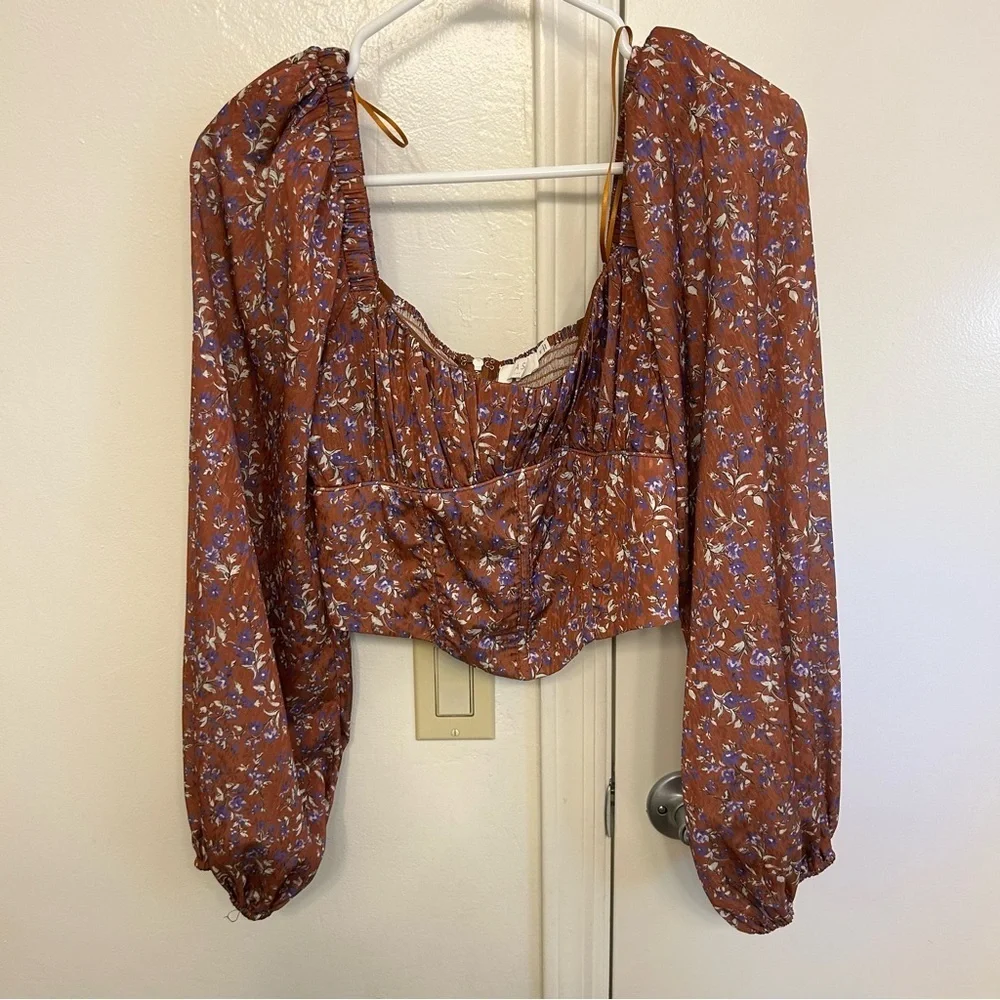 ASTR The Label Penny Floral Puff Sleeve Top Women’s Medium Zip Back Blouse